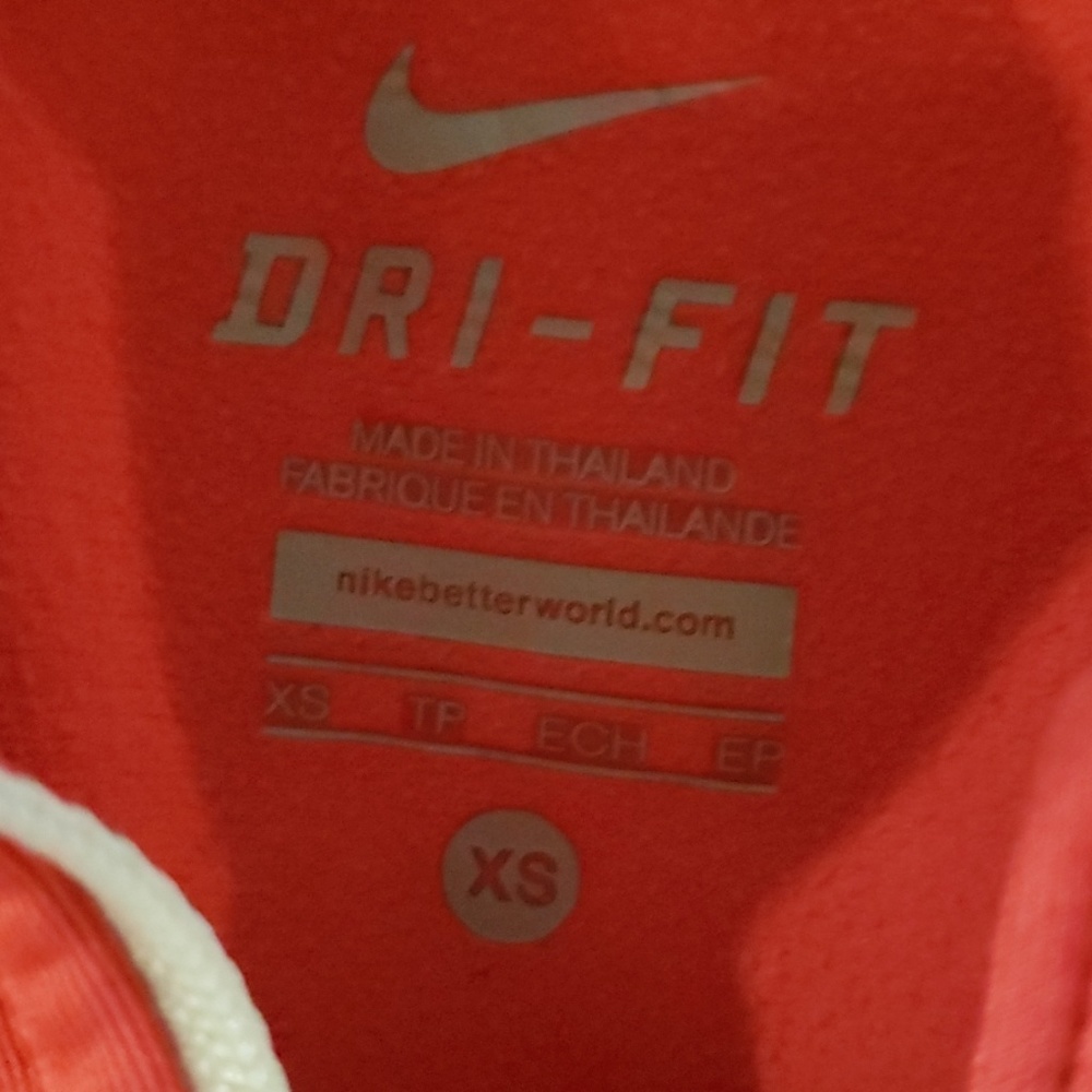 Nike jacket - Picture 2 of 3